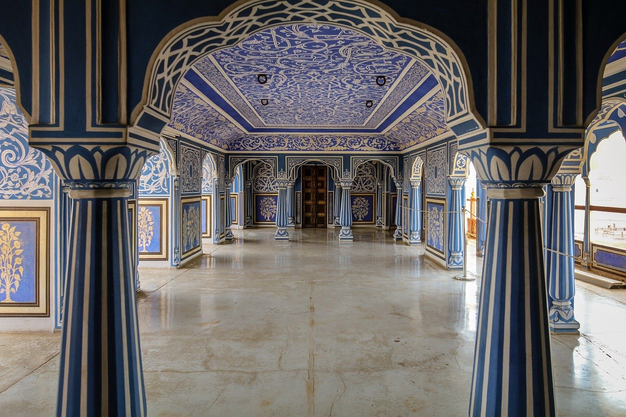 The Taj Mahal reflecting in its terrace pool